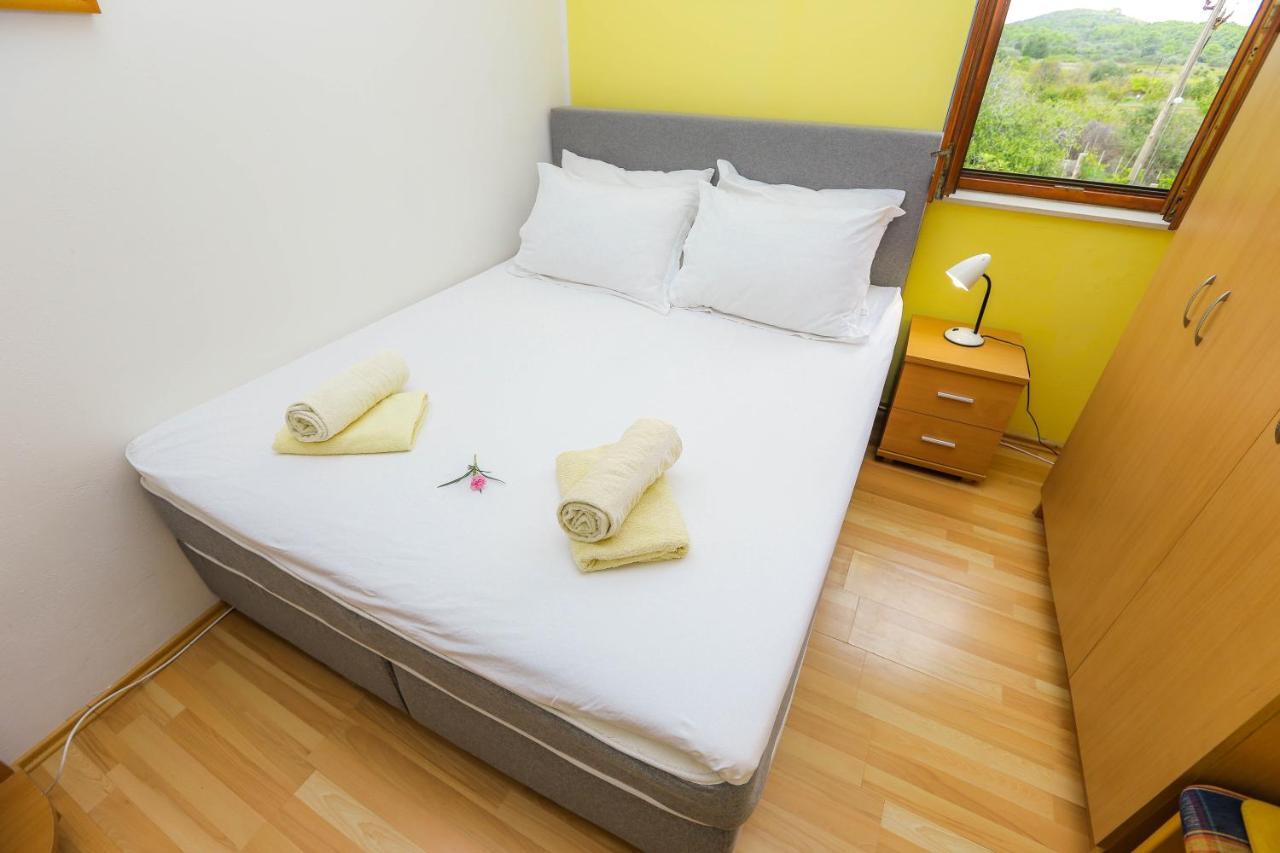 Apartments Maslina Божава Экстерьер фото