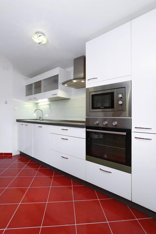 Apartments Maslina Божава Экстерьер фото
