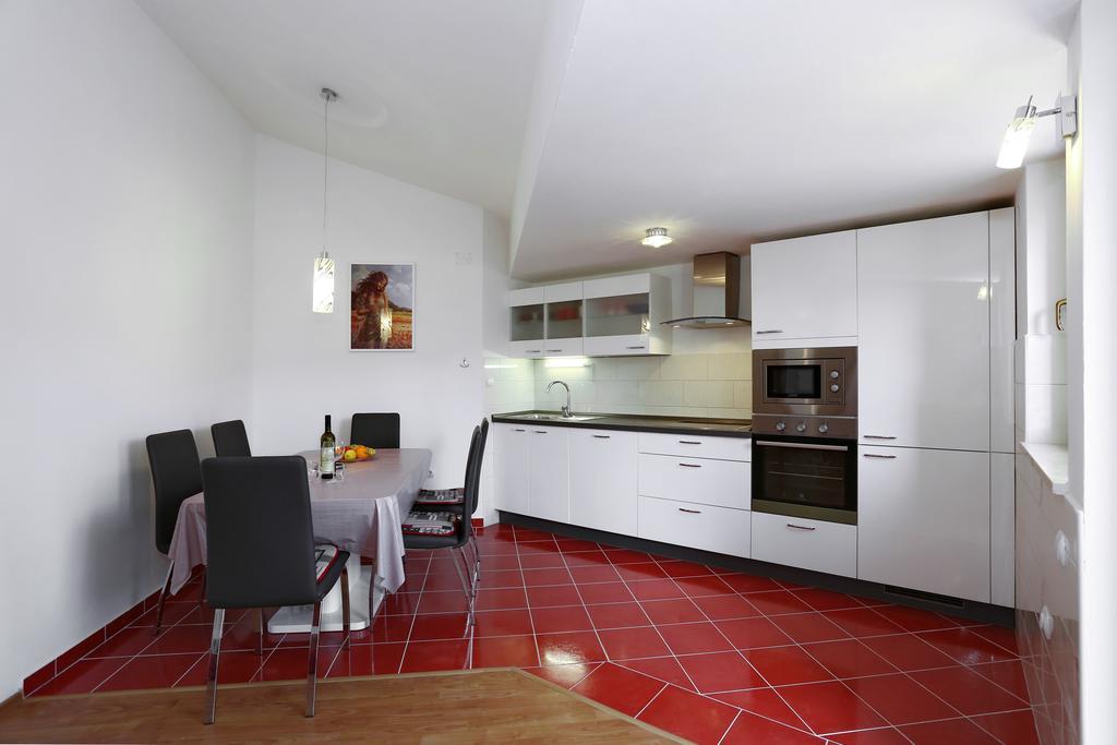 Apartments Maslina Божава Экстерьер фото